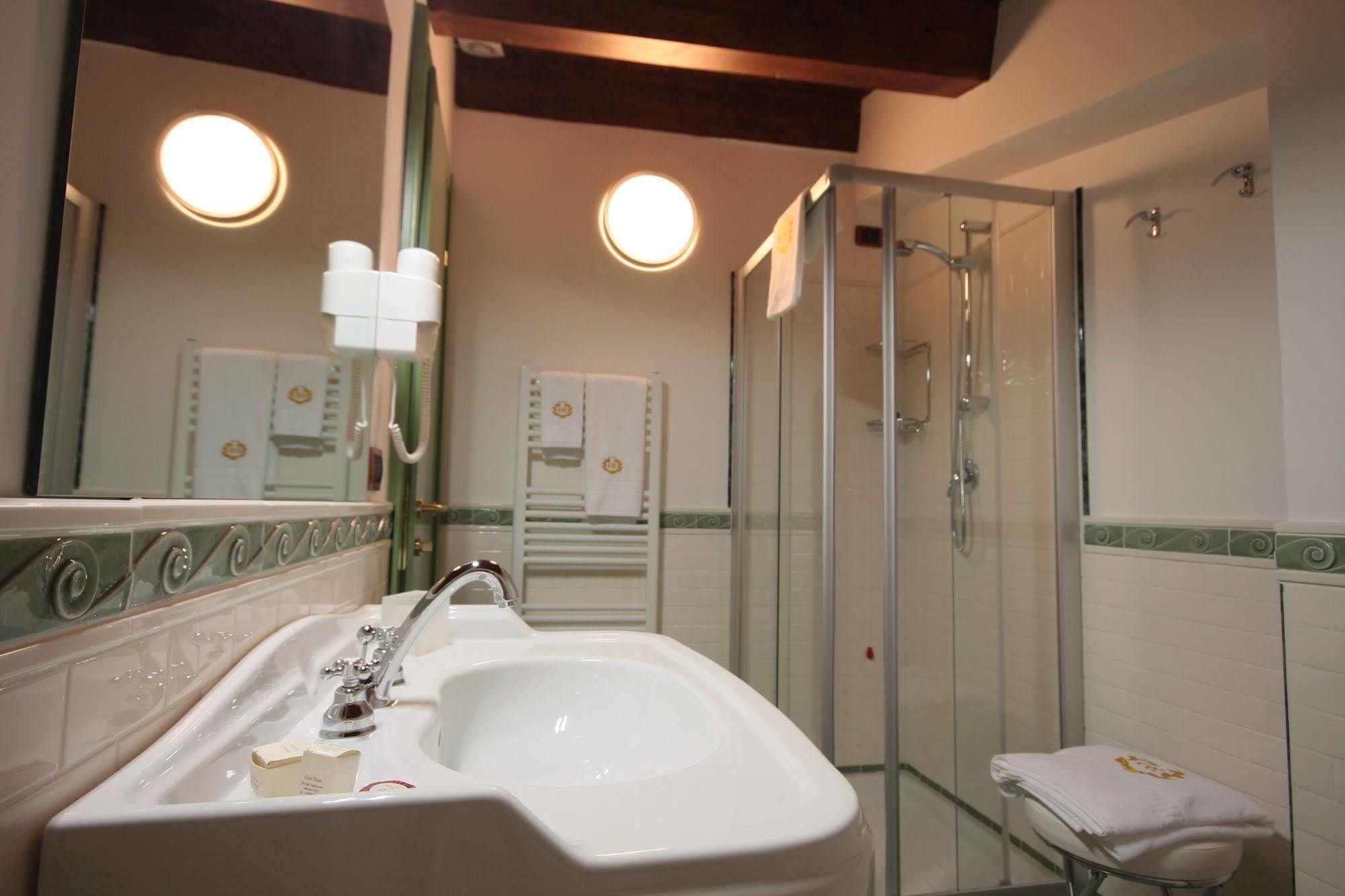 Hotel Rojan Sulmona Ngoại thất bức ảnh
