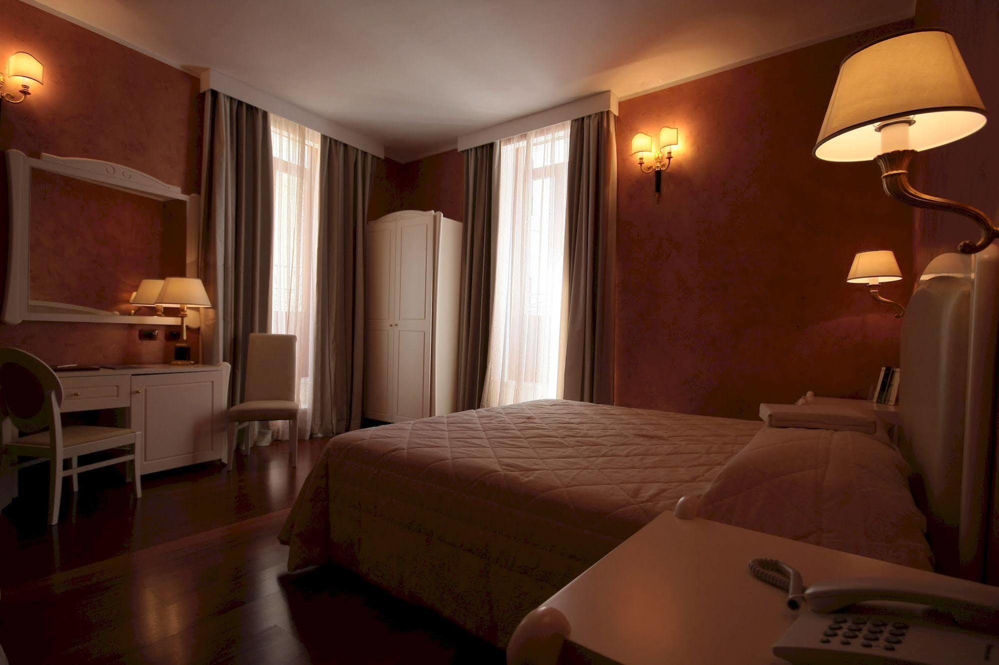 Hotel Rojan Sulmona Ngoại thất bức ảnh